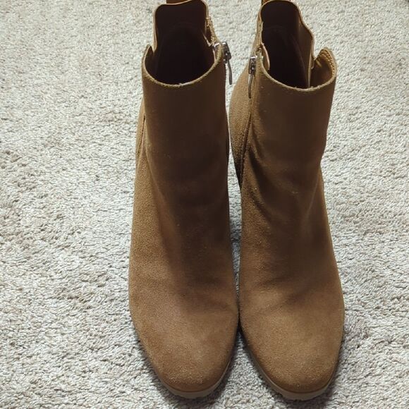 Nine West Tan Wedge Suede Shoes with Textured Grip - Picture 2 of 5